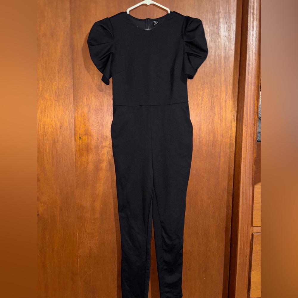 SHEIN Black Ruffle Sleeve Jumpsuit